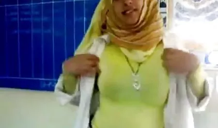 Exibitionniste adore se branler devant un mec! خیلی داستان سکی تصویری فرانسوی