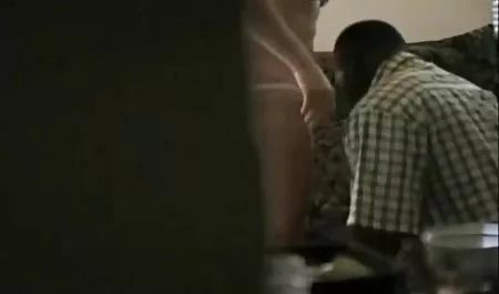 شرط بندی را از دست داد ، داستان سکسی ترسناک بنابراین ریش خود را برهنه من تراشیده است