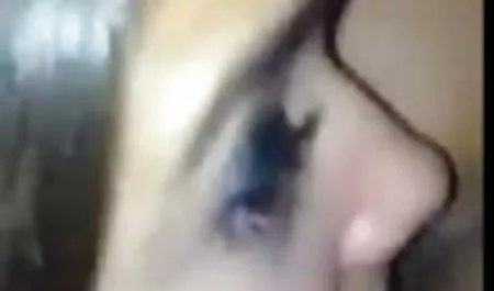 ارگاسم نوجوان در وب سکسی سه نفره کم